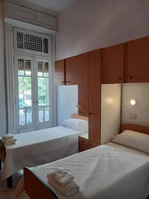 Pin-up hostel