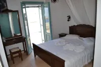 Villa Ioanna Blue- Vacation Houses for Rent 300 Metres by the Sea - موقف سيارات
