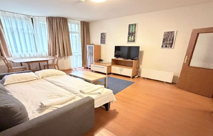 Persey Flora Apartments