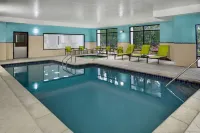 SpringHill Suites Detroit Southfield - Pools