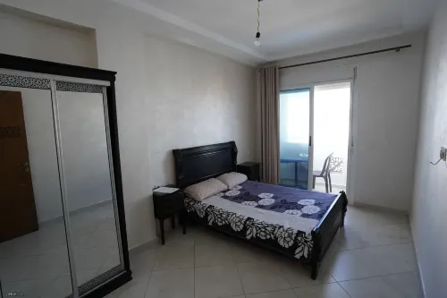 Charming 2-Bedroom Apartment with Pool View and Balcony - Balkon