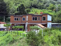 Cheonan Moonlight Lake Garden - مبيت وإفطار