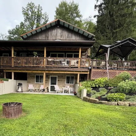 Cozy, scenic, studio apartment for nature-lovers !