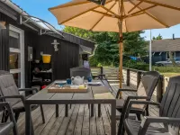 "Solborg" - 400m from the Sea - 4-Star