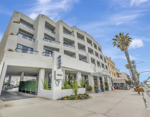 Ocean View Hotel - parking