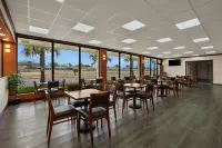 Quality Inn - parking