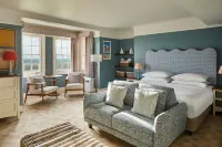 Bournemouth Highcliff Marriott Hotel - Beach