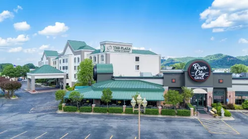 The Plaza Hotel & Suites Winona - pet friendly