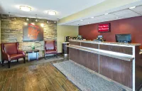 Red Roof Inn Louisville East - Hurstbourne - parking