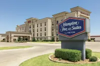 Hampton Inn & Suites Enid - parking
