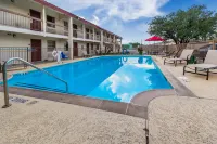 Red Roof Inn Houston East - I-10 - Motels