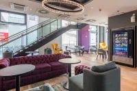 Premier Inn Stuttgart City Center Hotel - 3-Star