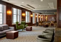 Hotel Phillips Kansas City, Curio Collection by Hilton - Parkplatz