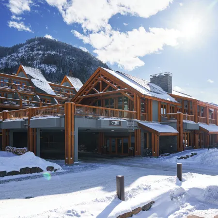 Otter Hotel