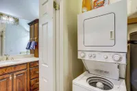 Full Kitchen! King Suite Near Snowbasin - Homestays