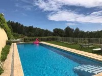 Flores Guest House - Bed and Breakfasts