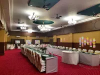 Tashi Namgay Grand - parking