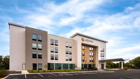 La Quinta Inn & Suites By Wyndham Roanoke Hollins/I-81 in Roanoke County