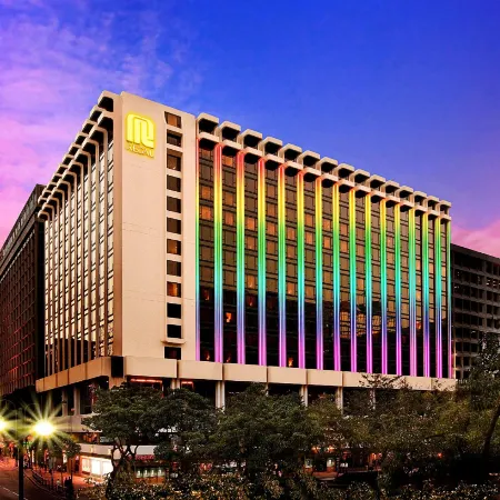 Regal Kowloon Hotel Отели рядом с достопримечательностью «Цим-Ша-Цуй»