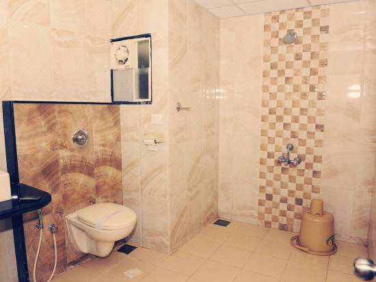 Diana Hotel Room Reviews Photos Udupi 2021 Deals Price Trip Com