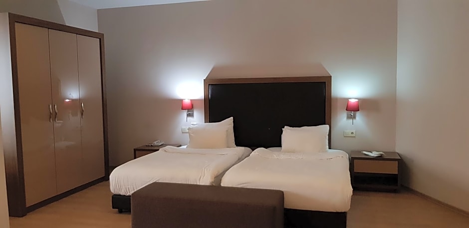 Ladies Beach Residence Family Suites