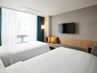 Hotel Newv Gangnam Seoul Hotels near Le Chamber