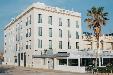 Hotel Neptuno Playa & Spa