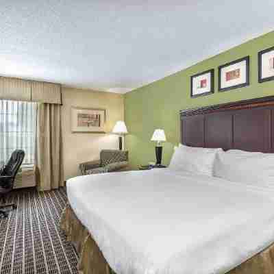 Clarion Pointe South Boston-Danville East Rooms