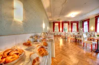 Boutique Hotel Bellevue - breakfast