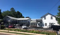 Harbor's Edge Motel Các khách sạn ở Bayfield