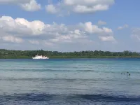 Sundaze Beach Resort