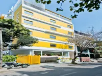 Bloomrooms @ City Centre Hotels near Bengaluru Palace