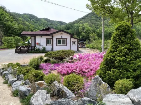 Sangju Munjangdae Healing House Pension