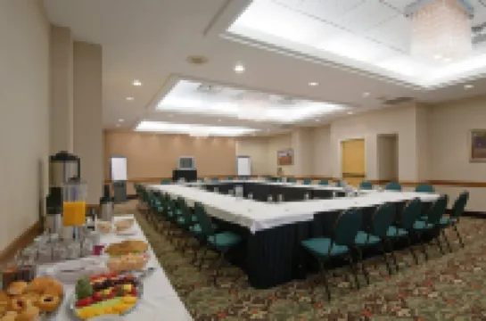 Holiday Inn OTTAWA EAST by IHG