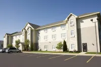 Americas Best Value Inn & Suites- Three Rivers Hotels in Newberg Township