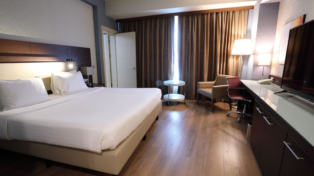 Courtyard by Marriott Istanbul West