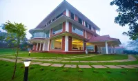LakeRose Wayanad Resort Hotel di Wayanad