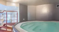 Villa 81