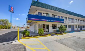 Motel 6 Grants, NM