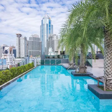 SureStay Plus Hotel by Best Western Sukhumvit 2 Отели рядом с достопримечательностью «Станция BTS Нана»