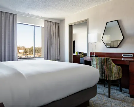 DoubleTree by Hilton Fairfield Hotel & Suites Hotels in Fairfield