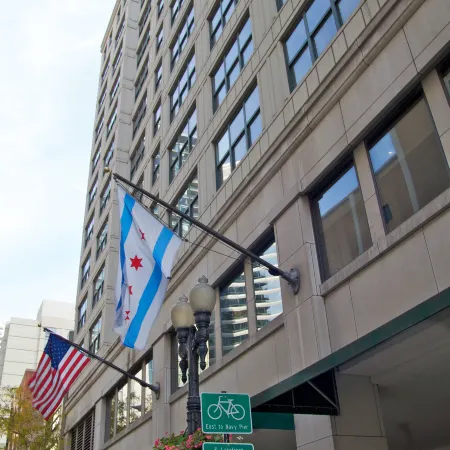 Hampton Inn & Suites Chicago-Downtown