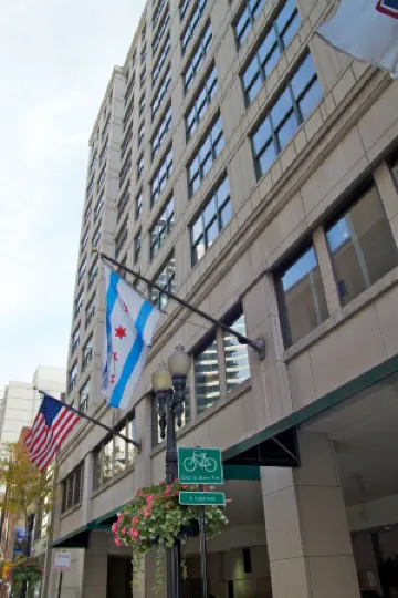 Hampton Inn & Suites Chicago-Downtown