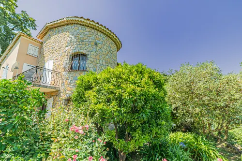 Registered Accommodation 4 Stars and 30mn Nice Cannes Antibes !