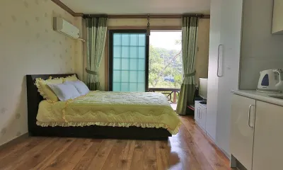 Cheorwon Bawesaem Pension Hotel dekat Sambuyeon Falls