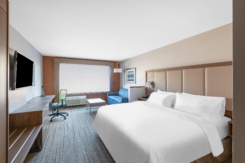 Holiday Inn Express & Suites Phoenix - Airport North, an Ihg Hotel