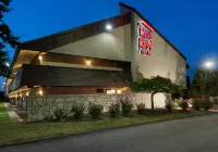 Red Roof Inn Fairmont Hotels in 