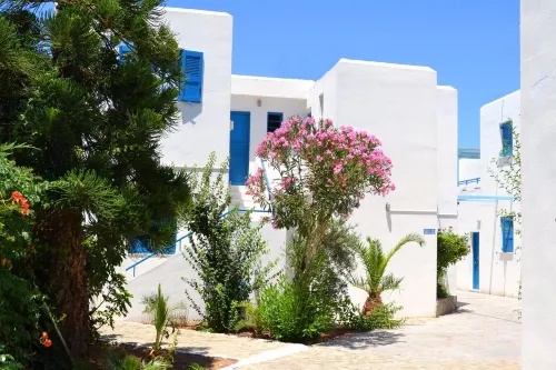 Galeana Beach Hotel - parking