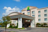 Holiday Inn Express & Suites Concord Отели в г. Конкорд