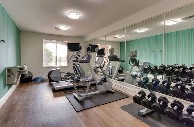 Holiday Inn Express & Suites Waxahachie by IHG photo 4